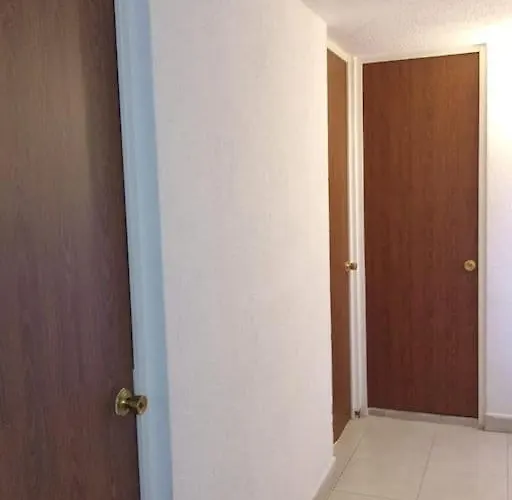 Departamento Cerca Del Aeropuerto/ Buena Ubicacion Mexico City